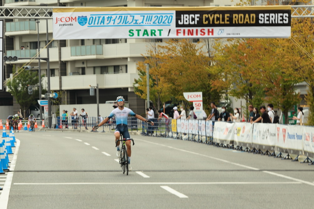 【MiNERVA-asahi】狙うは独走優勝。JBCFおおいたいこいの道クリテリウムE2レポート