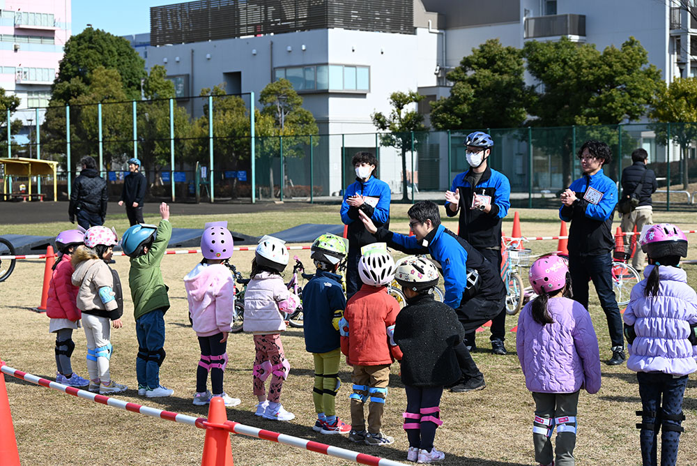 自転車デビューを応援 キッズスクール 補助輪を外して乗ってみようレポート 1‐3月号