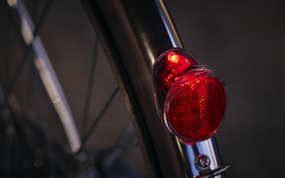 部活や塾で遅くなっても安全走行で。