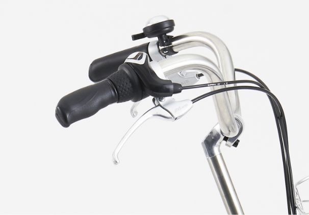 雨の日もしっかり止まる！ブレーキ